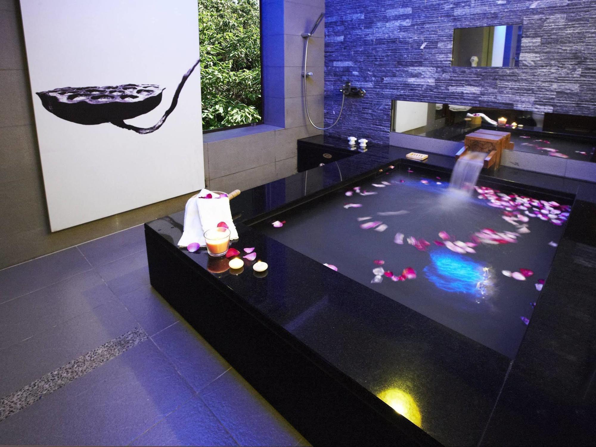 Golden Hot Spring Hotel Taipei Exterior photo